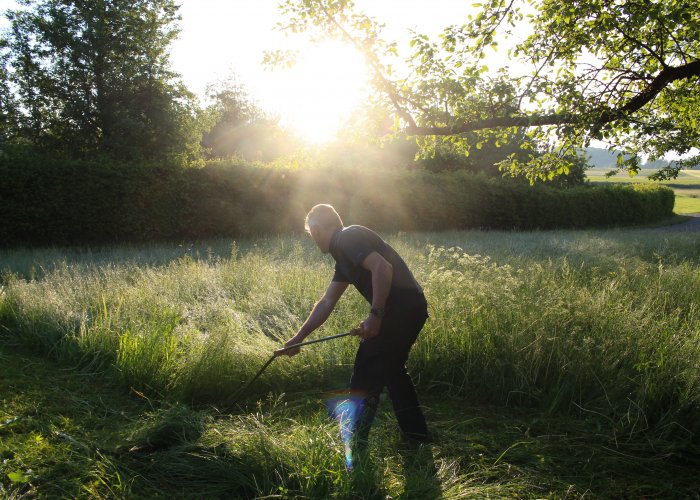 Teilnahmerekord beim 39. Sensenmähkurs in Kürnbach