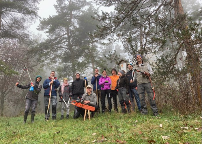 Schulklassen, LEV und UNB im Einsatz für Wacholderheiden